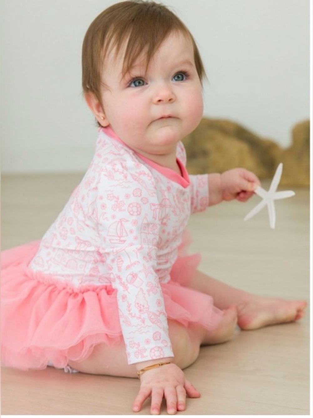 NWT - Rufflebutts UPF50+ Tulle skirted one piece rash guard bathing suit